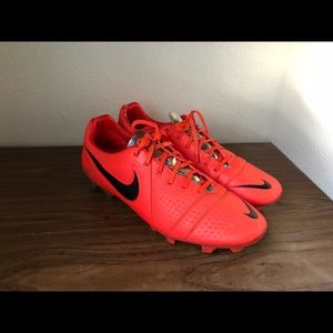 Soccer cleats CTR